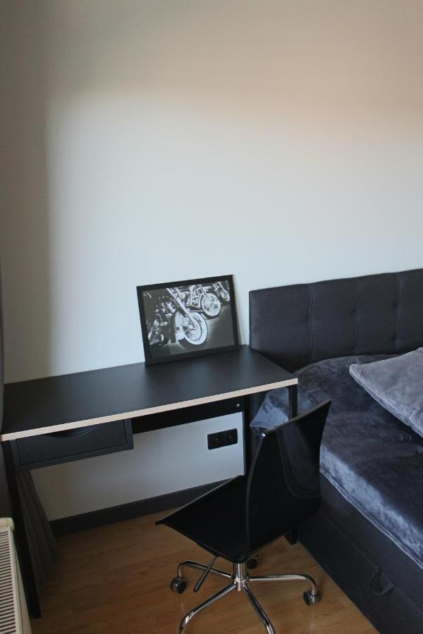 New Modern 4-Room Apartment With Big Balcony And Undeground Parking In Center Of Tallinn Exteriör bild