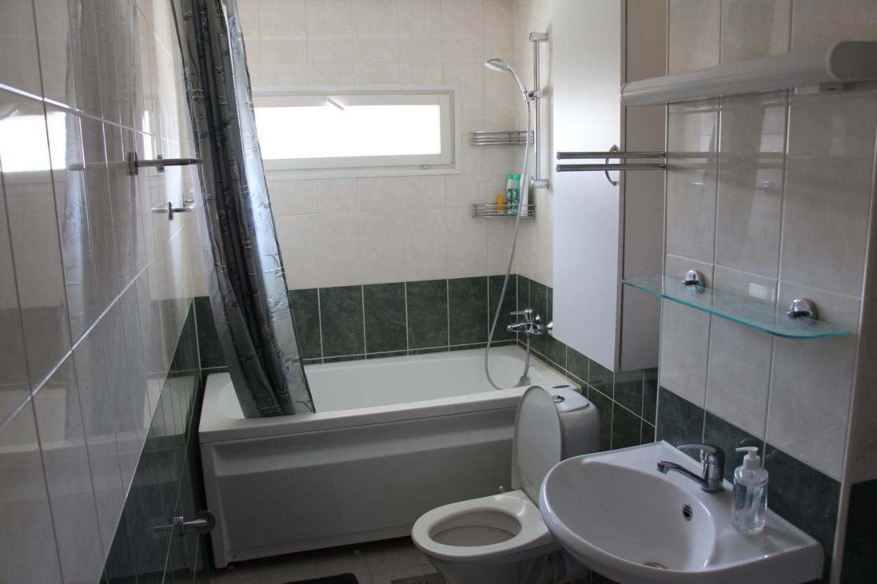 New Modern 4-Room Apartment With Big Balcony And Undeground Parking In Center Of Tallinn Exteriör bild
